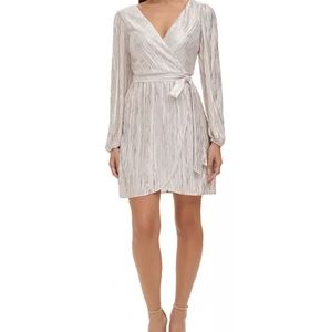 GUESS Women's Foil-Dot V-Neck Belted Long-Sleeve Dress